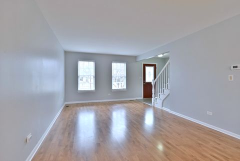 Tiny photo for 284 Bingham Circle, Mundelein, IL 60060 (MLS # 12553630)