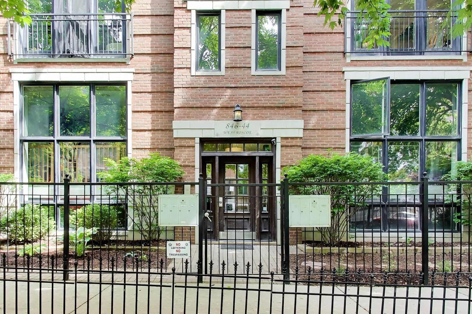 844 W Roscoe Street 2E