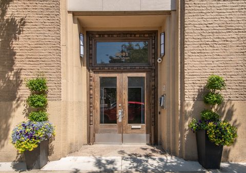 Tiny photo for 2001 S Calumet Avenue #408, Chicago, IL 60616 (MLS # 12680586)
