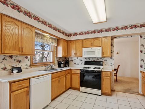 Tiny photo for 4141 Longmeadow Road, Downers Grove, IL 60515 (MLS # 12569923)