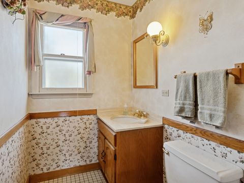 Tiny photo for 4141 Longmeadow Road, Downers Grove, IL 60515 (MLS # 12569923)