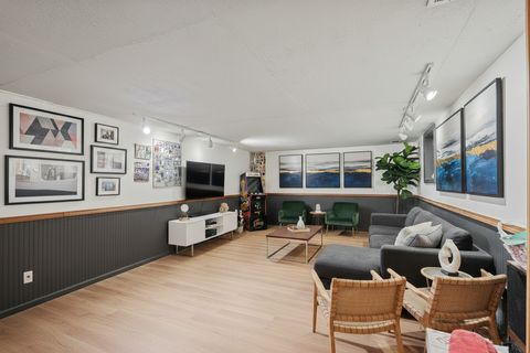 Tiny photo for 4141 Longmeadow Road, Downers Grove, IL 60515 (MLS # 12569923)