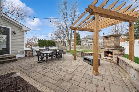 Tiny photo for 4620 Stonewall Avenue, Downers Grove, IL 60515 (MLS # 12581989)