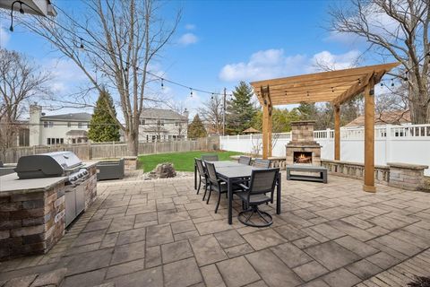 Tiny photo for 4620 Stonewall Avenue, Downers Grove, IL 60515 (MLS # 12581989)