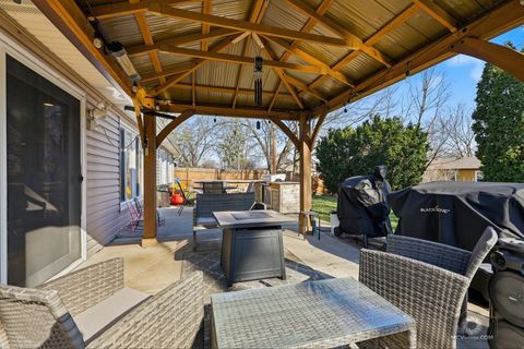 Tiny photo for 113 Lexington Drive, Bolingbrook, IL 60440 (MLS # 12602285)