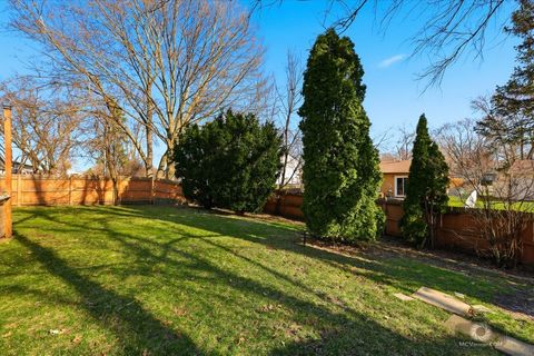 Tiny photo for 113 Lexington Drive, Bolingbrook, IL 60440 (MLS # 12602285)