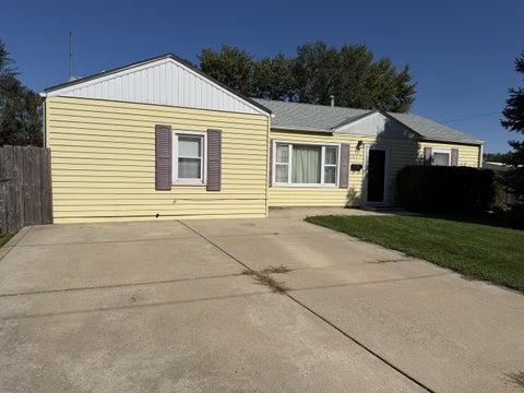 Tiny photo for 1827 Burry Circle Drive, Crest Hill, IL 60403 (MLS # 12778385)