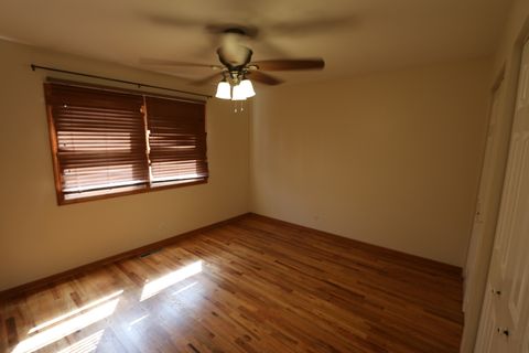 Tiny photo for 601 Deerpath Drive, Lindenhurst, IL 60046 (MLS # 12457058)