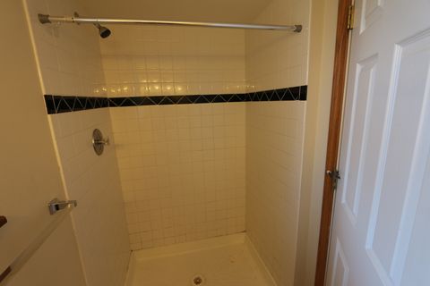 Tiny photo for 601 Deerpath Drive, Lindenhurst, IL 60046 (MLS # 12457058)
