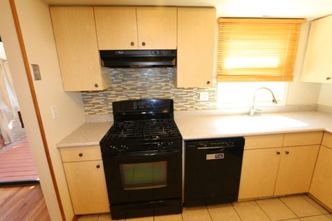 Tiny photo for 601 Deerpath Drive, Lindenhurst, IL 60046 (MLS # 12457058)