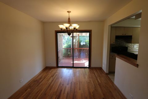 Tiny photo for 601 Deerpath Drive, Lindenhurst, IL 60046 (MLS # 12457058)