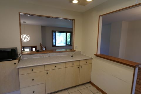 Tiny photo for 601 Deerpath Drive, Lindenhurst, IL 60046 (MLS # 12457058)