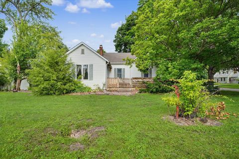 Tiny photo for 303 E Wilson Street, Monticello, IL 61856 (MLS # 12688330)