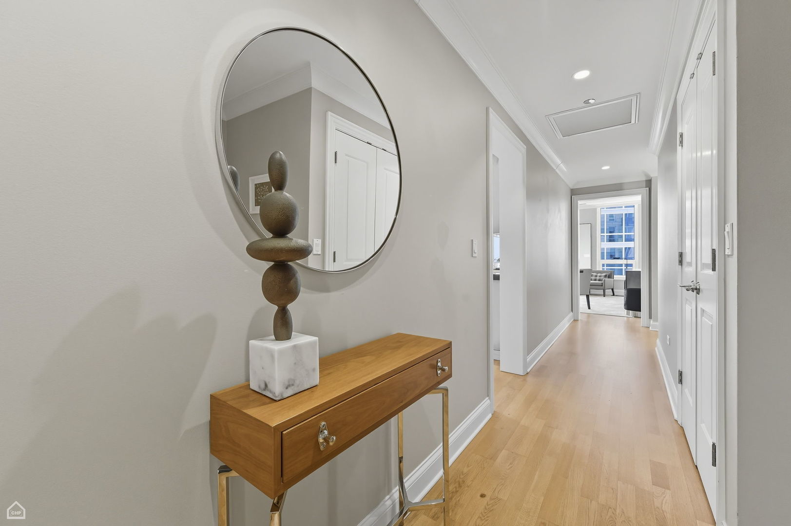 Chicago, Illinois 60611, United States, 3 Bedrooms Bedrooms, ,4 BathroomsBathrooms,Residential,Active,217738