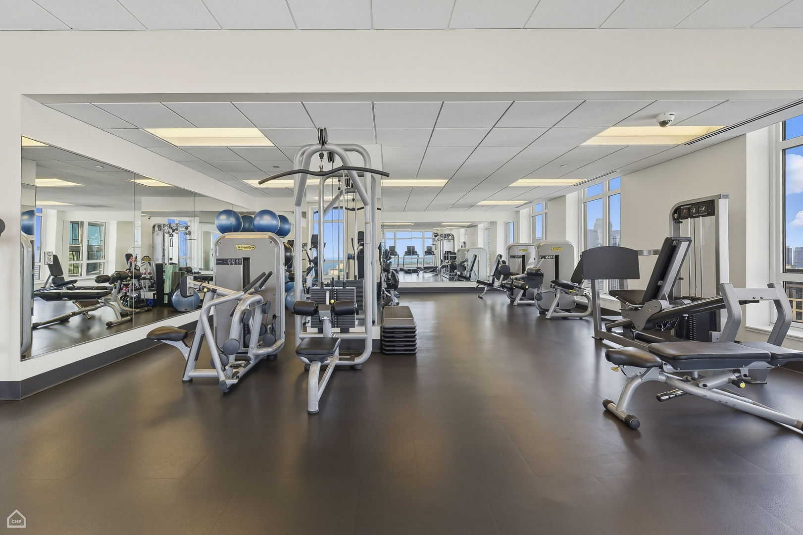 Chicago, Illinois 60611, United States, 3 Bedrooms Bedrooms, ,4 BathroomsBathrooms,Residential,Active,217738