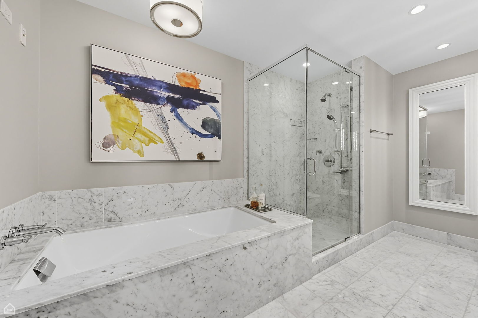 Chicago, Illinois 60611, United States, 3 Bedrooms Bedrooms, ,4 BathroomsBathrooms,Residential,Active,217738