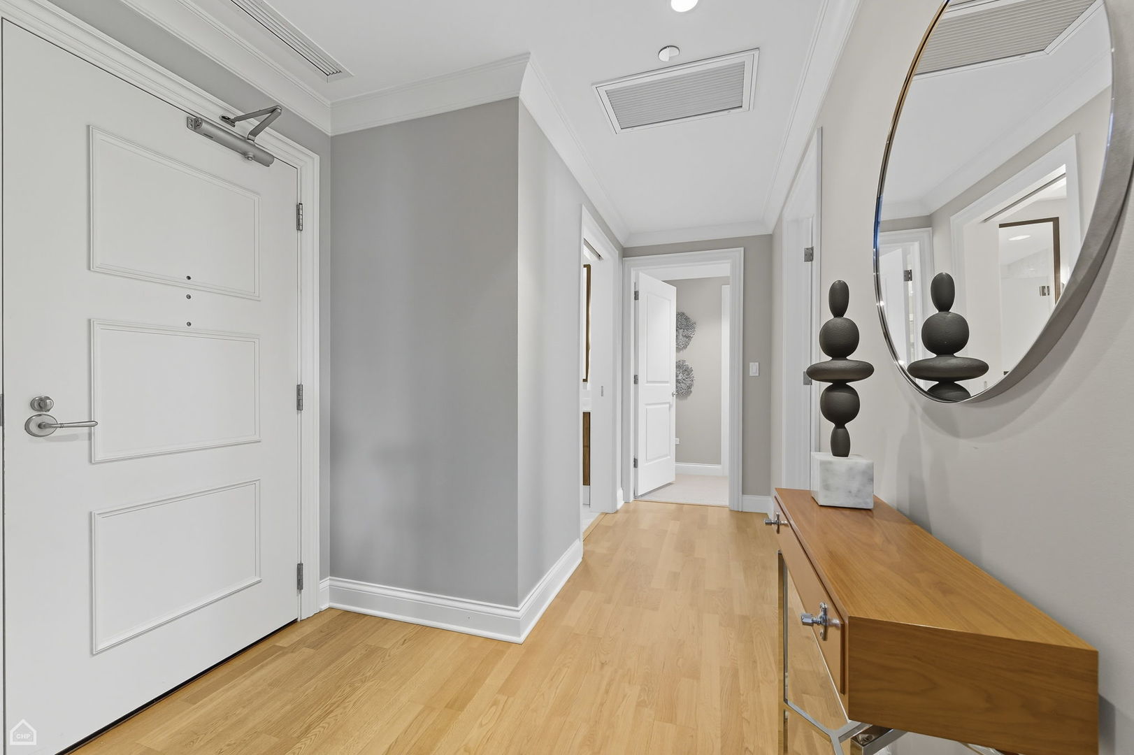 Chicago, Illinois 60611, United States, 3 Bedrooms Bedrooms, ,4 BathroomsBathrooms,Residential,Active,217738