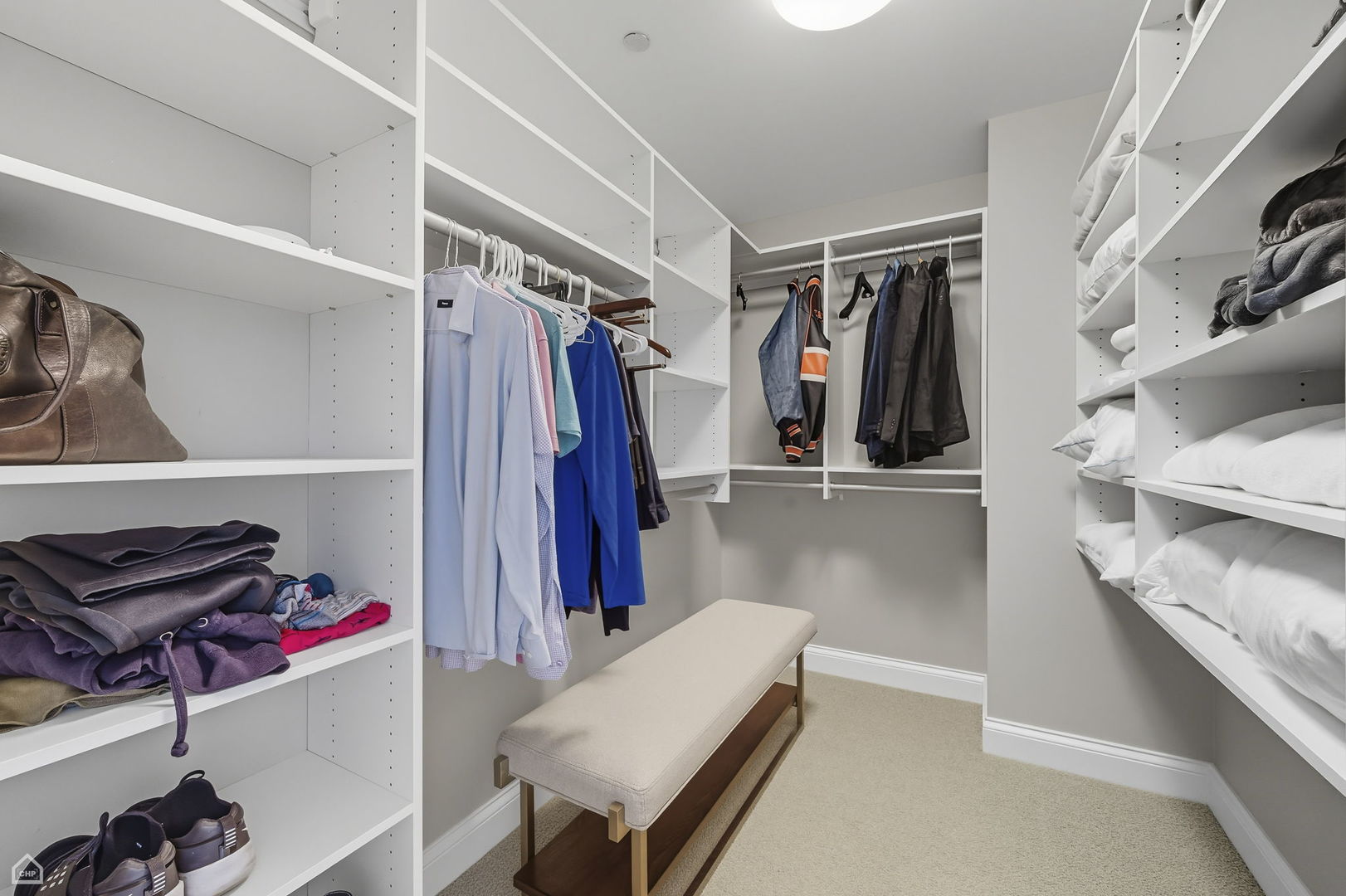 Chicago, Illinois 60611, United States, 3 Bedrooms Bedrooms, ,4 BathroomsBathrooms,Residential,Active,217738