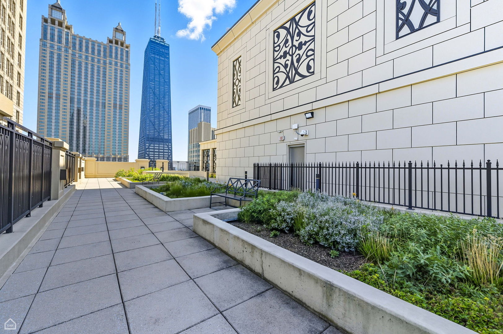 Chicago, Illinois 60611, United States, 3 Bedrooms Bedrooms, ,4 BathroomsBathrooms,Residential,Active,217738