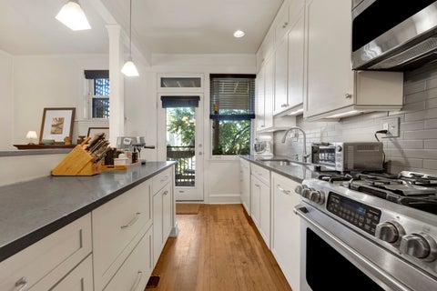 Tiny photo for 1318 W Granville Avenue #3W, Chicago, IL 60660 (MLS # 12741621)