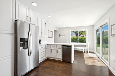 Tiny photo for 851 S Hillcrest Avenue, Elmhurst, IL 60126 (MLS # 12035590)