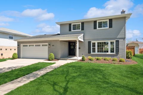 Tiny photo for 851 S Hillcrest Avenue, Elmhurst, IL 60126 (MLS # 12035590)