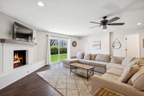 Tiny photo for 851 S Hillcrest Avenue, Elmhurst, IL 60126 (MLS # 12035590)