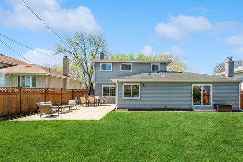 Tiny photo for 851 S Hillcrest Avenue, Elmhurst, IL 60126 (MLS # 12035590)