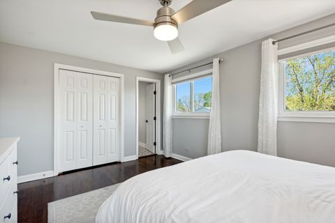 Tiny photo for 851 S Hillcrest Avenue, Elmhurst, IL 60126 (MLS # 12035590)