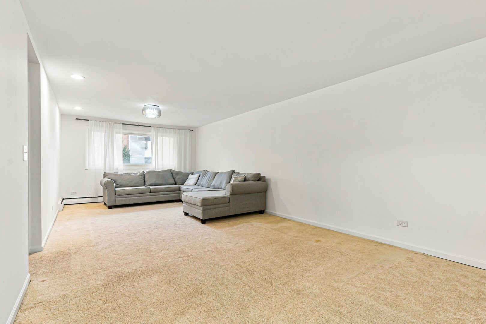 8541 Lotus Avenue 714