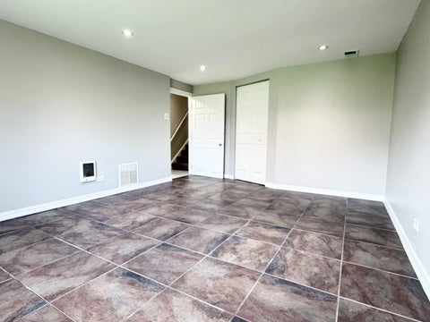 Tiny photo for 1302 Prince Drive, South Holland, IL 60473 (MLS # 12745160)