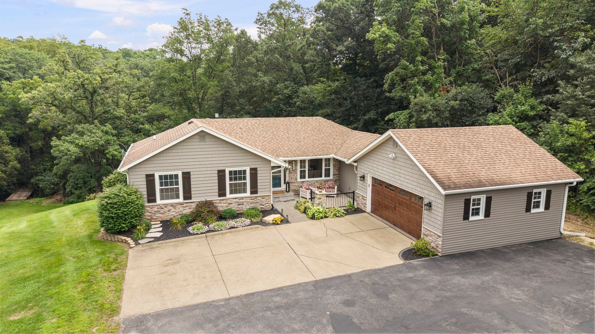 2260 Tara Lane