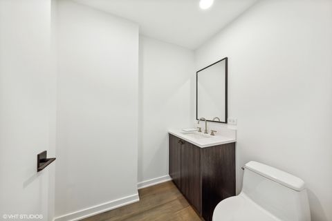 Tiny photo for 57 E Delaware Place #2805, Chicago, IL 60611 (MLS # 12549613)