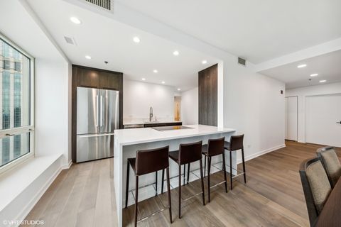 Tiny photo for 57 E Delaware Place #2805, Chicago, IL 60611 (MLS # 12549613)