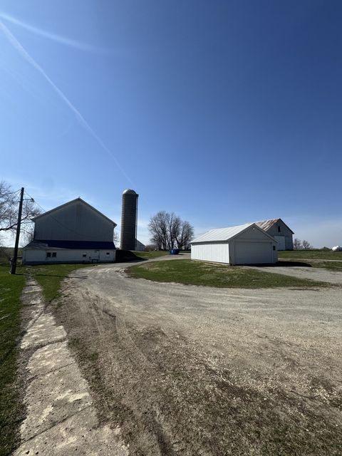 Tiny photo for 19381 Luther Road, Sterling, IL 61081 (MLS # 12604555)