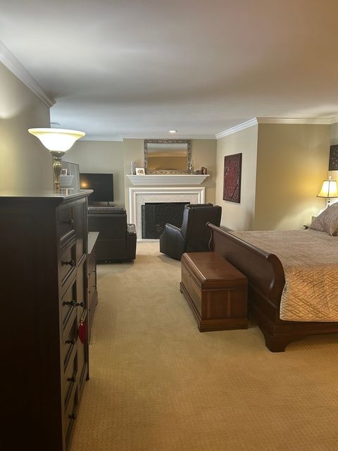 Tiny photo for 4 Oak Brook Club Drive #G205, Oak Brook, IL 60523 (MLS # 12597104)