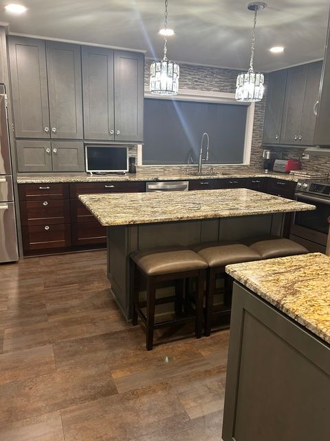 Tiny photo for 4 Oak Brook Club Drive #G205, Oak Brook, IL 60523 (MLS # 12597104)