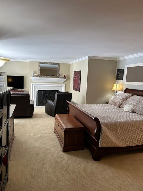 Tiny photo for 4 Oak Brook Club Drive #G205, Oak Brook, IL 60523 (MLS # 12597104)