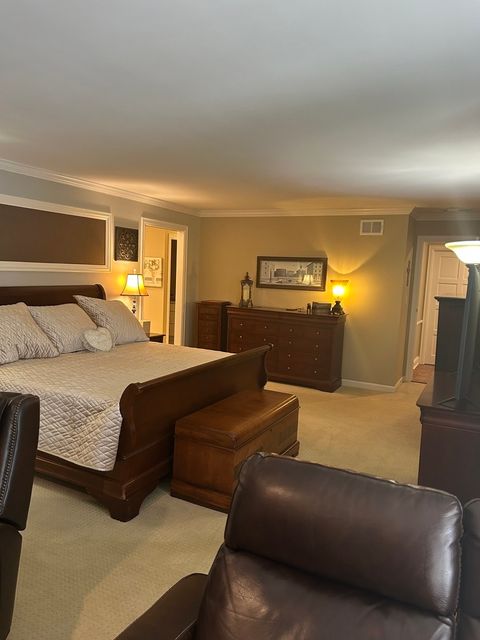Tiny photo for 4 Oak Brook Club Drive #G205, Oak Brook, IL 60523 (MLS # 12597104)