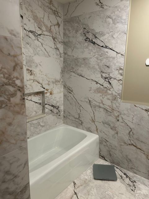 Tiny photo for 4 Oak Brook Club Drive #G205, Oak Brook, IL 60523 (MLS # 12597104)