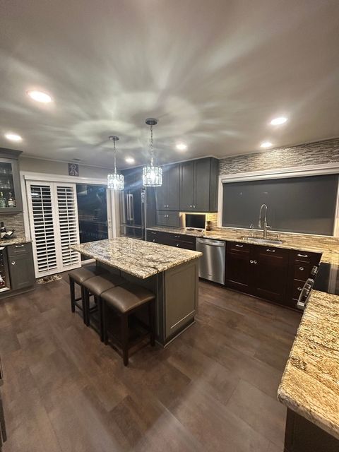 Tiny photo for 4 Oak Brook Club Drive #G205, Oak Brook, IL 60523 (MLS # 12597104)