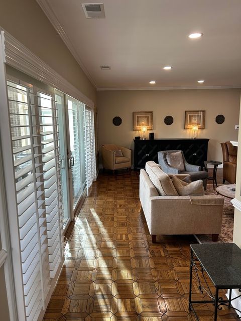 Tiny photo for 4 Oak Brook Club Drive #G205, Oak Brook, IL 60523 (MLS # 12597104)