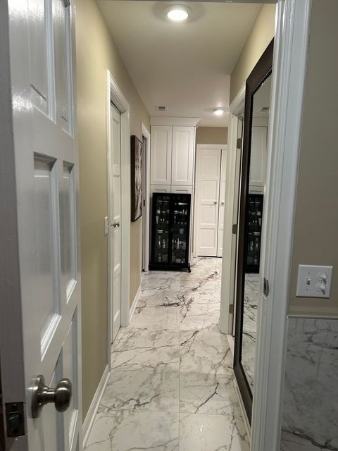 Tiny photo for 4 Oak Brook Club Drive #G205, Oak Brook, IL 60523 (MLS # 12597104)