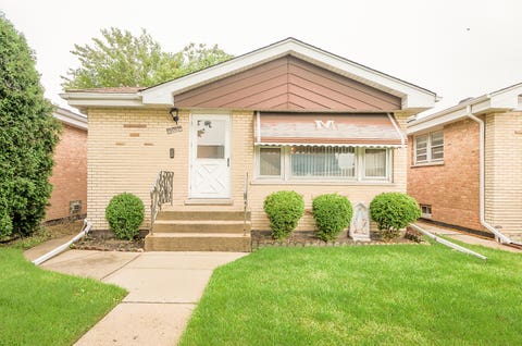 5010 Forster Avenue, Schiller Park, IL 60176 - #: 12690724