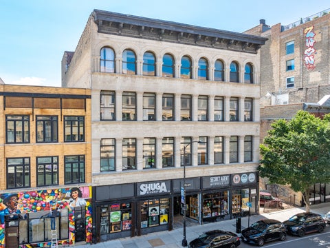 4 beds bed, 2 baths bath property at 1278 N Milwaukee Avenue 4w, Chicago, IL 60622