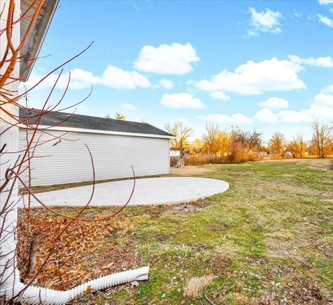 Tiny photo for 778 E 4th Street, Galesburg, IL 61401 (MLS # 12571031)