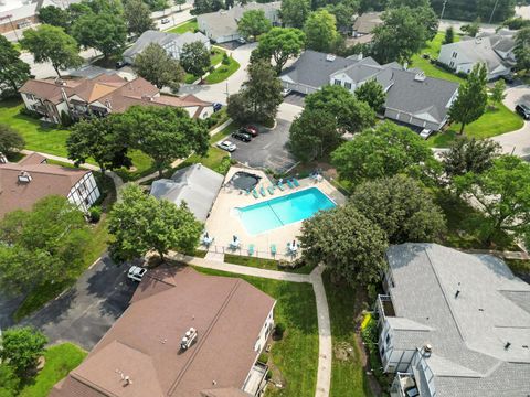 Tiny photo for 2148 LANCASTER Circle #202B, Naperville, IL 60565 (MLS # 12440223)