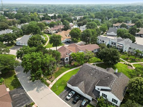 Tiny photo for 2148 LANCASTER Circle #202B, Naperville, IL 60565 (MLS # 12440223)