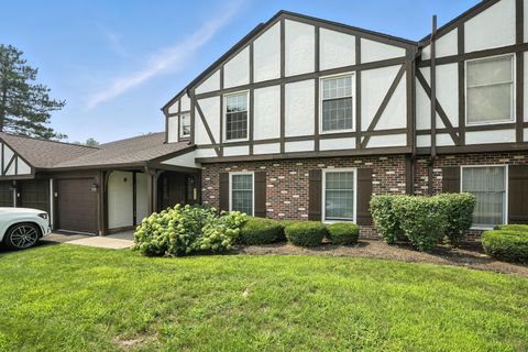 Tiny photo for 2148 LANCASTER Circle #202B, Naperville, IL 60565 (MLS # 12440223)