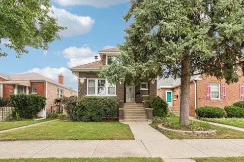 Photo of 3616 Wisconsin Avenue, Berwyn, IL 60402 (MLS # 12754195)